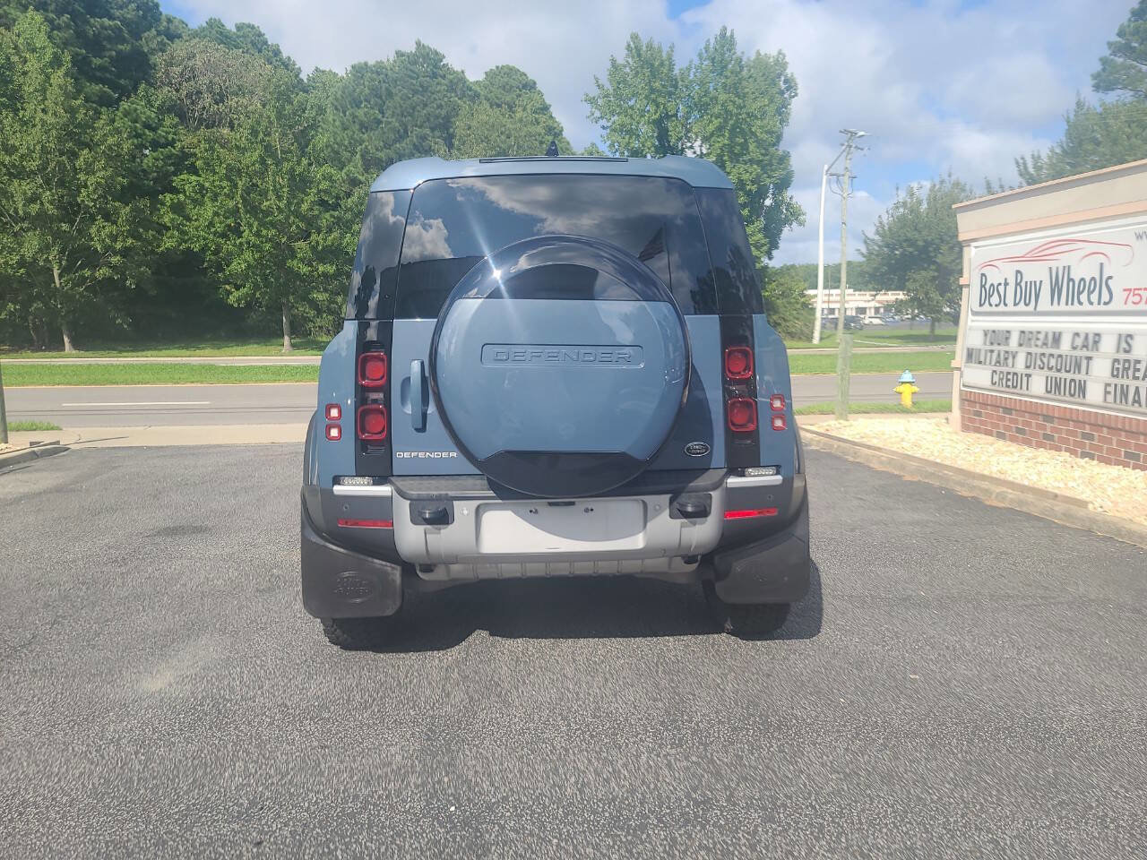 Used 2020 Land Rover Defender 110 image 6