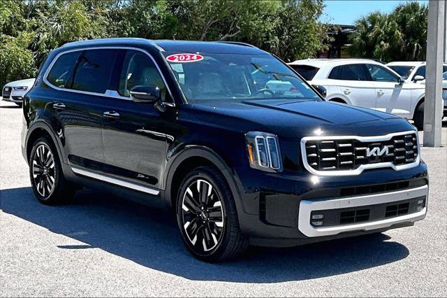 Used 2024 Kia Telluride SX Prestige w/ Towing Package image 2