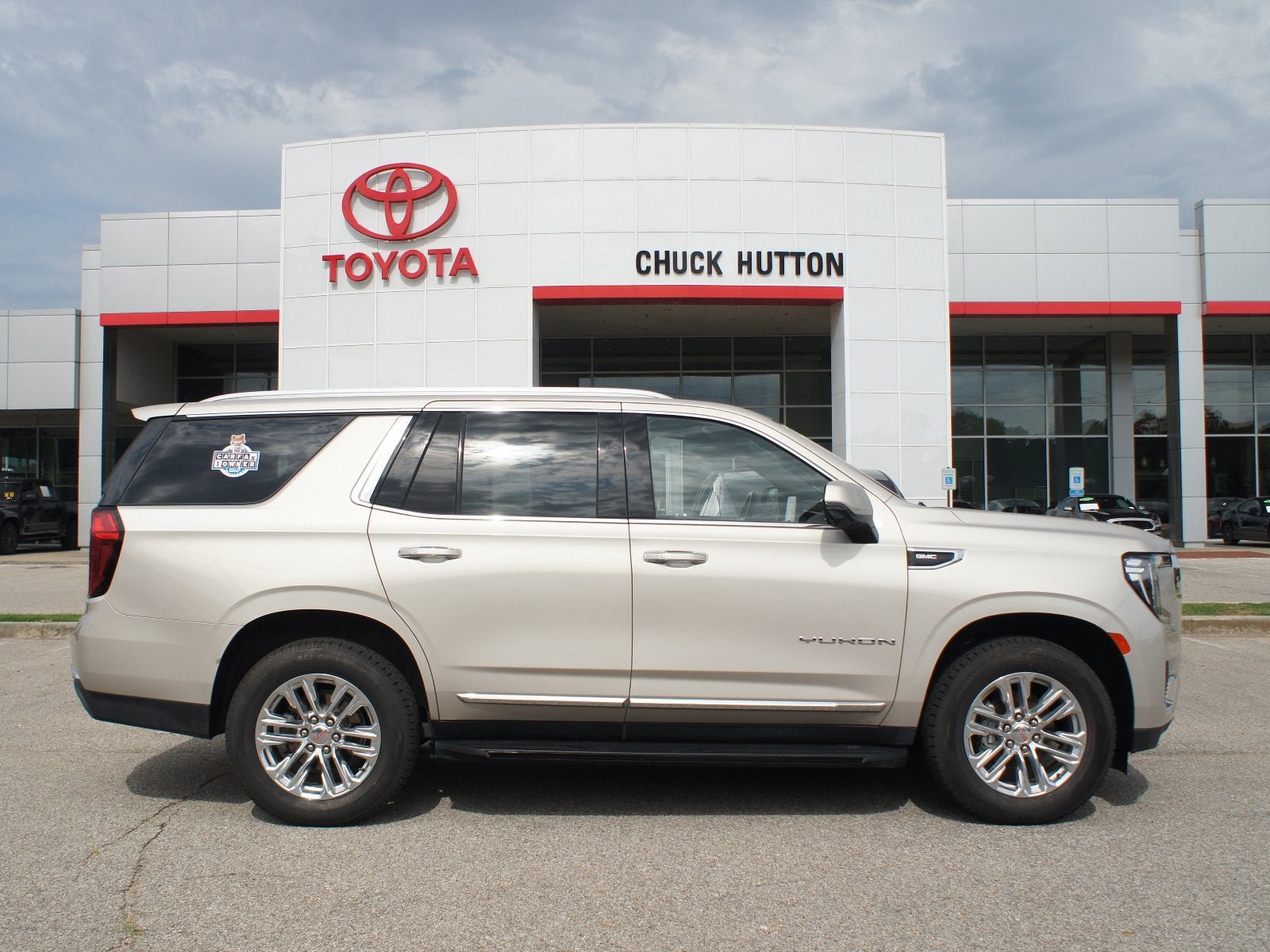 Used 2021 GMC Yukon SLT w/ SLT Premium Package
