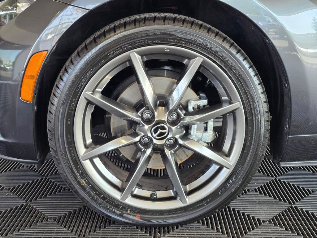 Used 2023 MAZDA MX-5 Miata Grand Touring RWD image 10