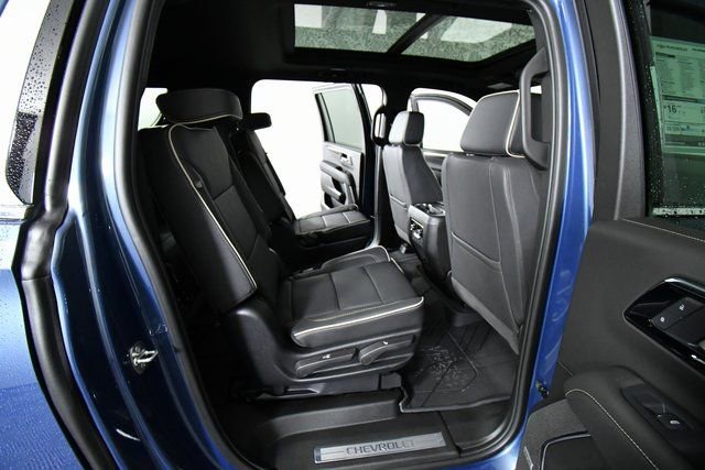 New 2026 Chevrolet Suburban Premier w/ Sun And Tow Package AWD/4WD image 24