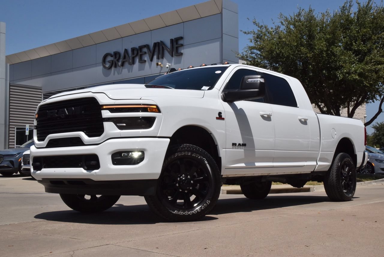 Used 2025 RAM 2500 Laramie w/ Night Edition AWD/4WD image 2