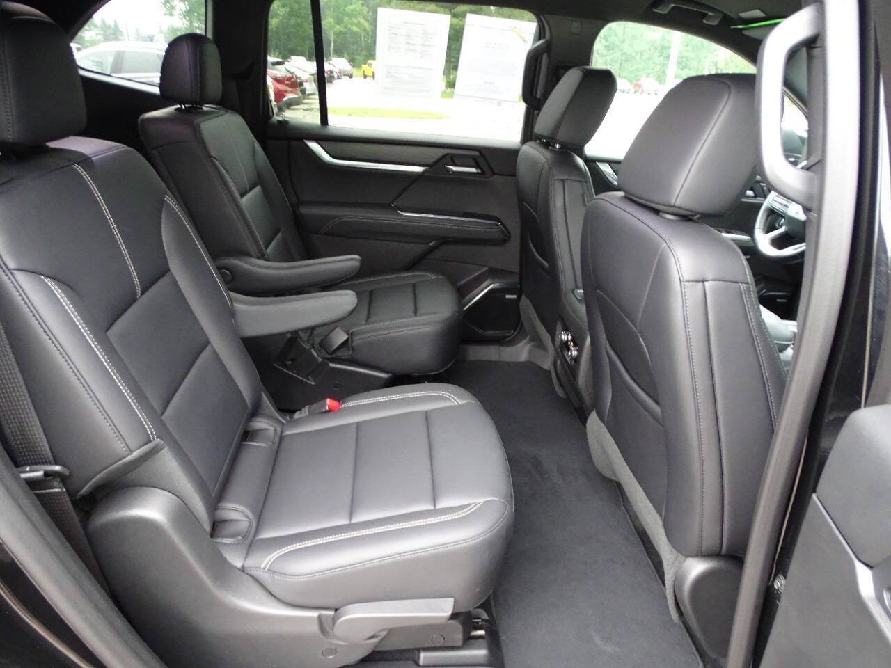 Used 2025 GMC Acadia AWD Elevation w/ Elevation Premium Package image 44