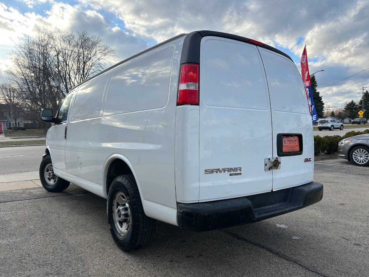 Used 2016 GMC Savana 3500 image 6