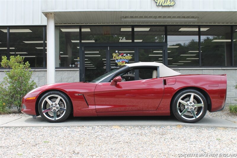 Used 2007 Chevrolet Corvette Convertible w/ Preferred Equipment Group RWD image 4