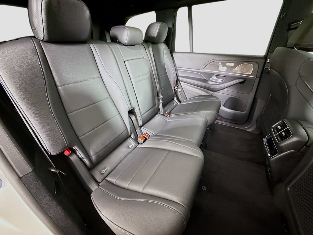 Certified 2026 Mercedes-Benz GLS 450 4MATIC image 30