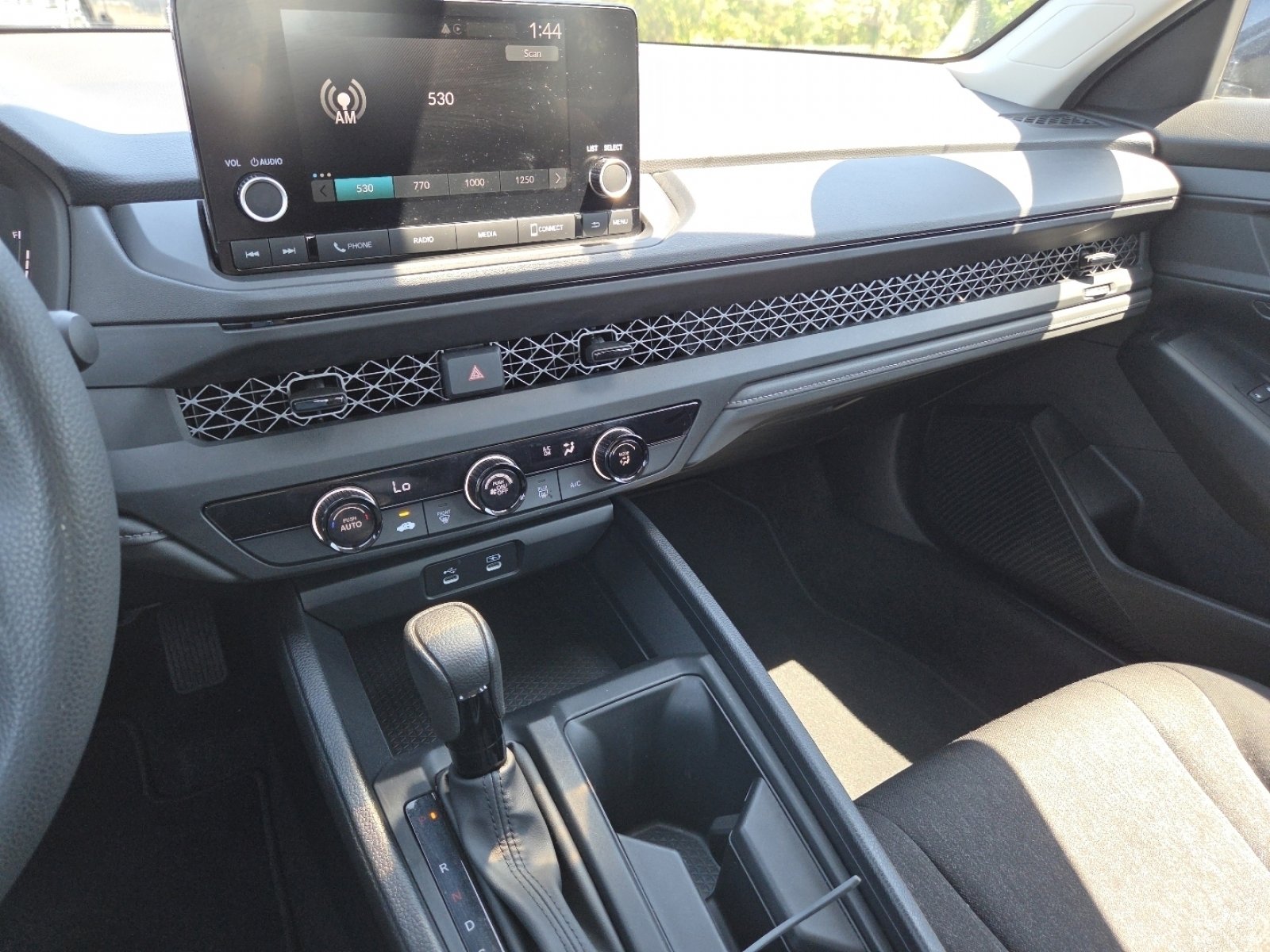Certified 2025 Honda Accord LX image 29