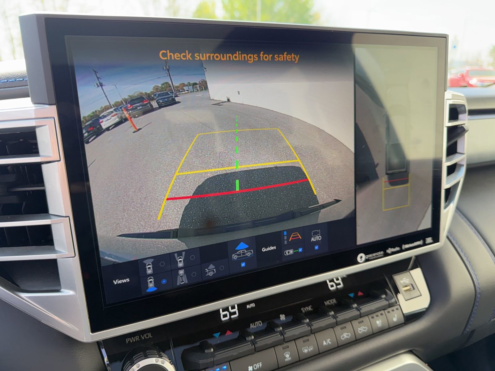 Used 2023 Toyota Tundra Platinum image 25