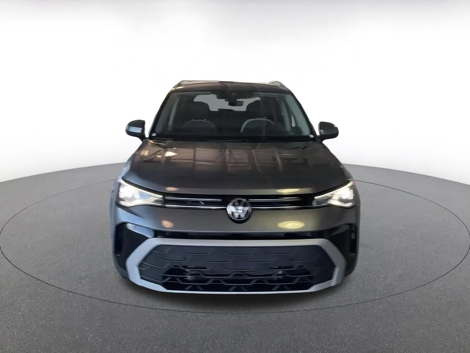 Used 2025 Volkswagen Taos SE image 5