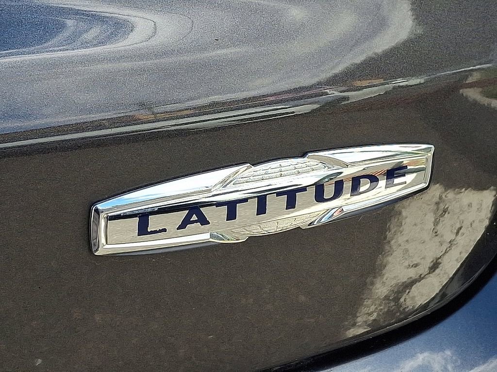 Used 2020 Jeep Compass Latitude w/ Popular Equipment Group image 32