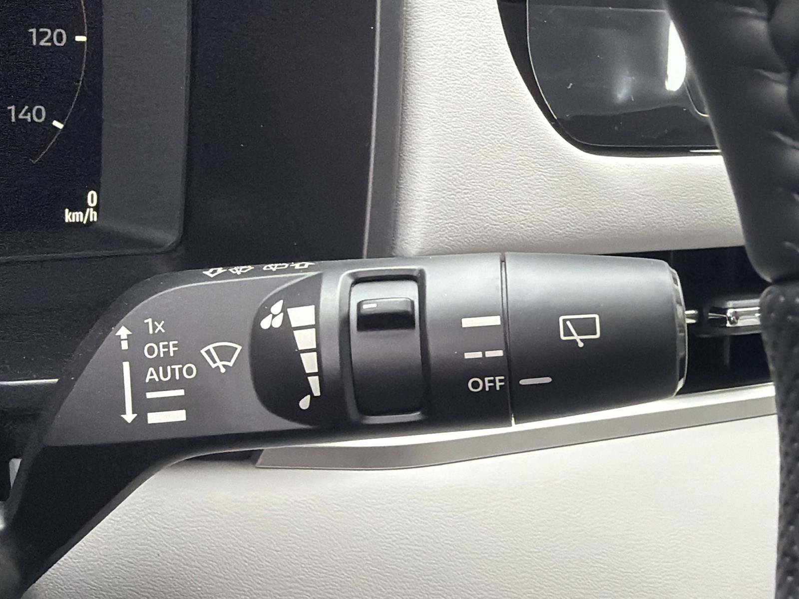 New 2026 Mitsubishi Outlander SEL AWD/4WD image 27