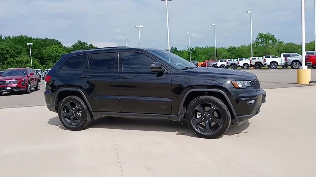 Used 2021 Jeep Grand Cherokee Freedom Edition RWD image 9