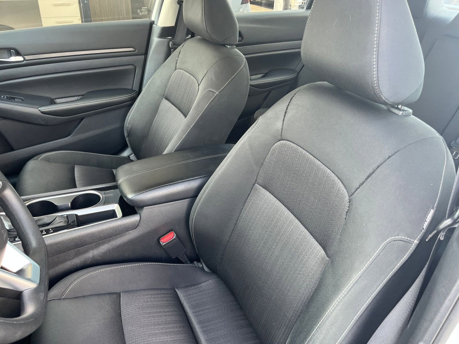 Used 2024 Nissan Altima 2.5 SV image 34