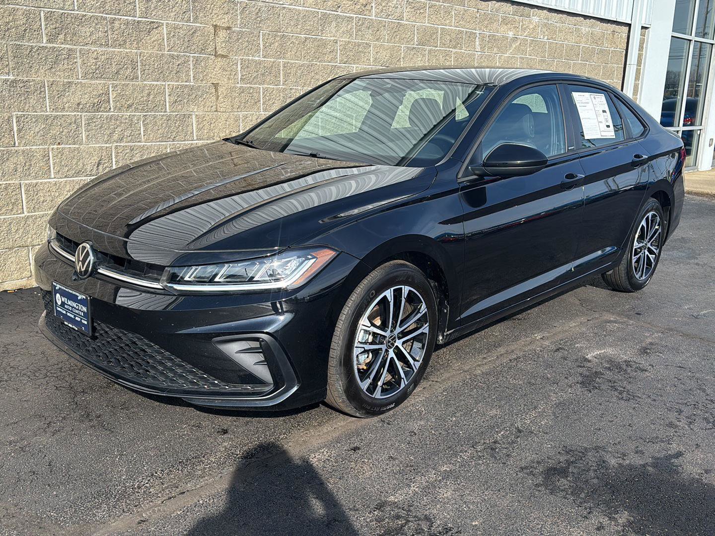 Used 2025 Volkswagen Jetta Sport image 36