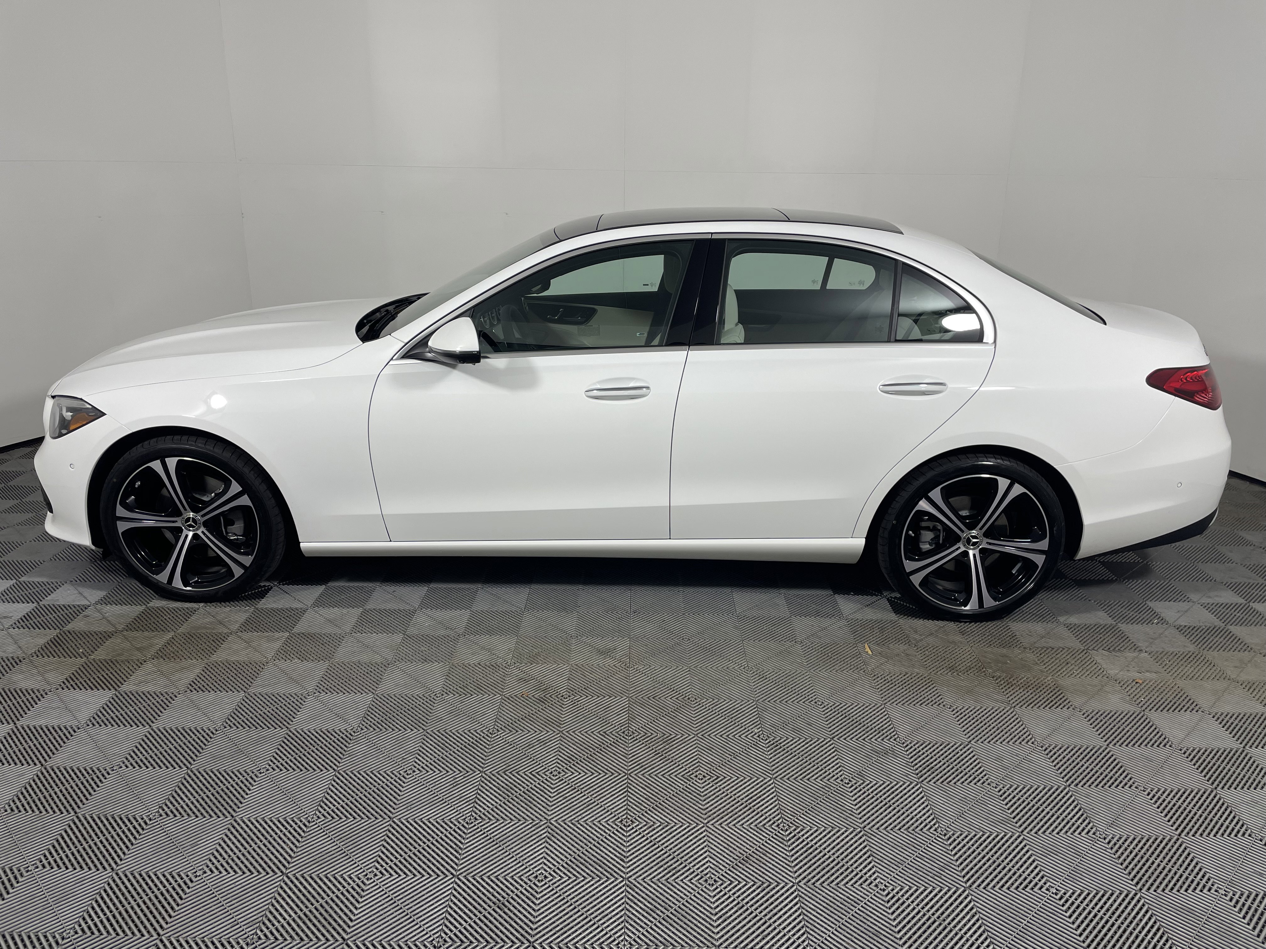 New 2026 Mercedes-Benz C 300 Sedan image 2