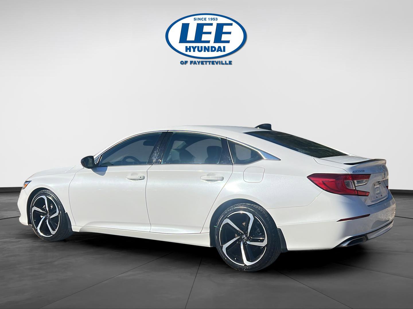 Used 2022 Honda Accord Sport image 4