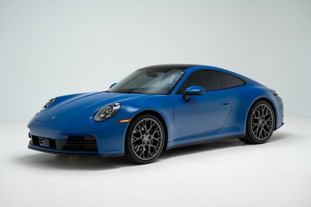 Used 2025 Porsche 911 Carrera RWD image 7