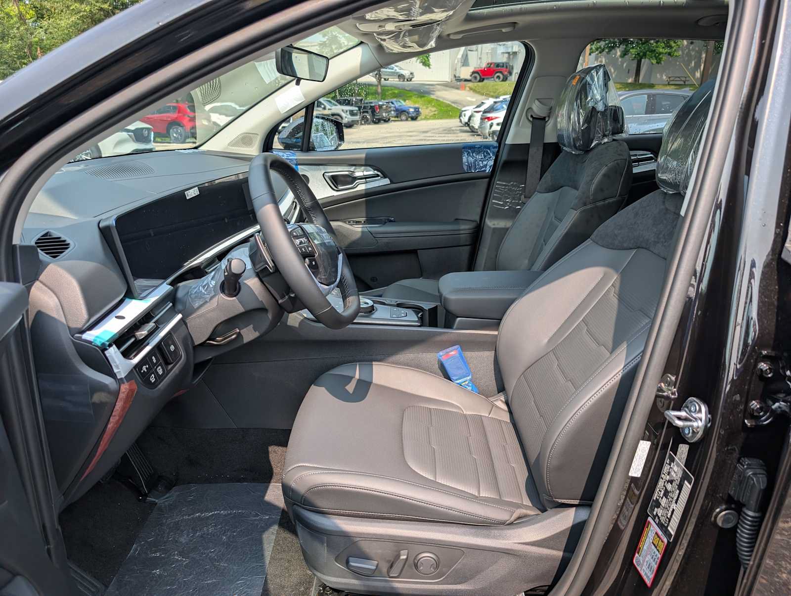 New 2027 Kia Sportage SX Prestige AWD/4WD image 4