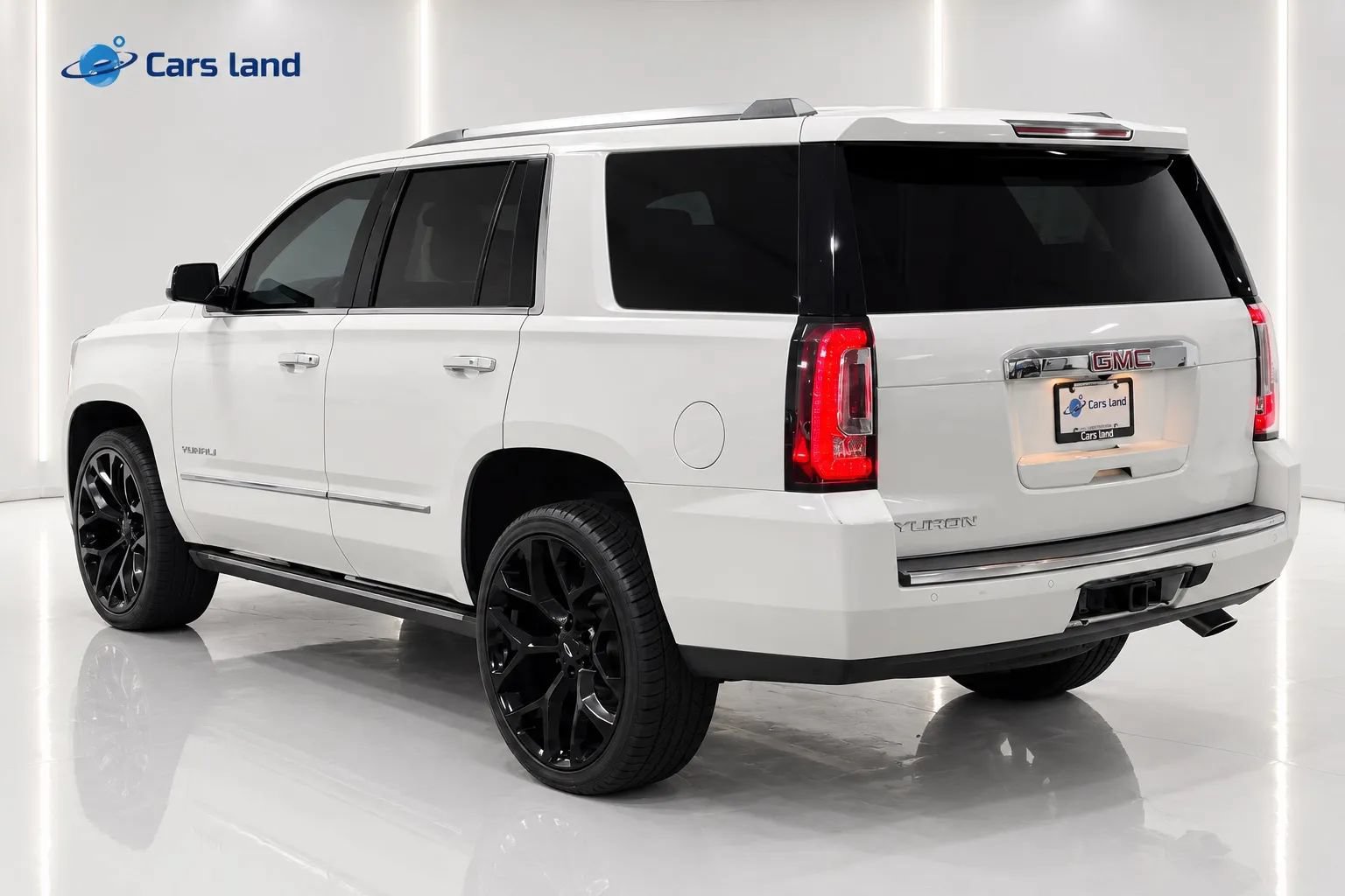Used 2016 GMC Yukon Denali w/ Open Road Package RWD image 5