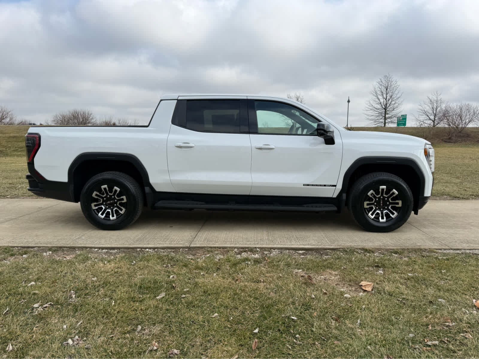 New 2026 GMC Sierra EV Elevation AWD/4WD image 7