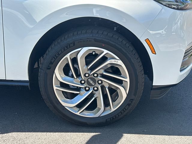 New 2026 Lincoln Navigator L Reserve AWD/4WD image 15