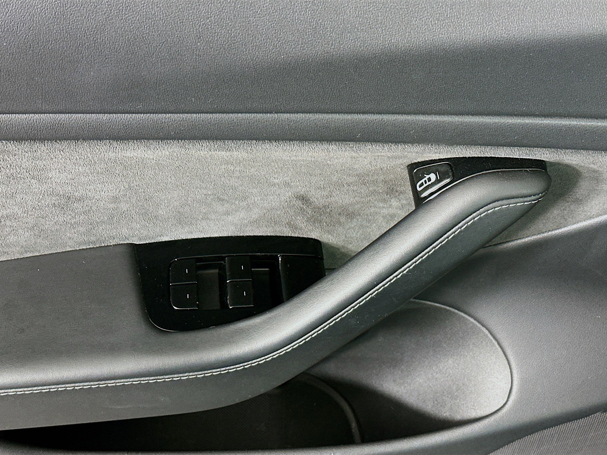 Used 2020 Tesla Model 3 Performance image 15