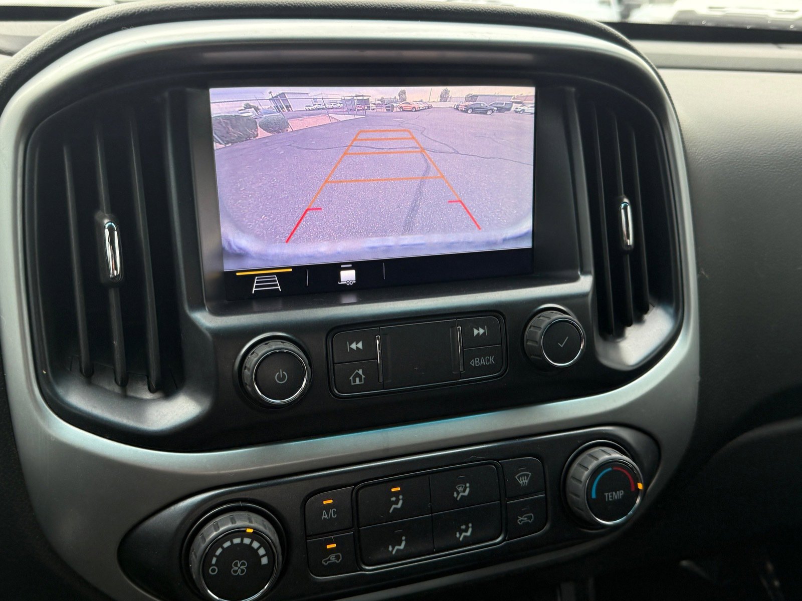 Used 2019 Chevrolet Colorado LT image 24
