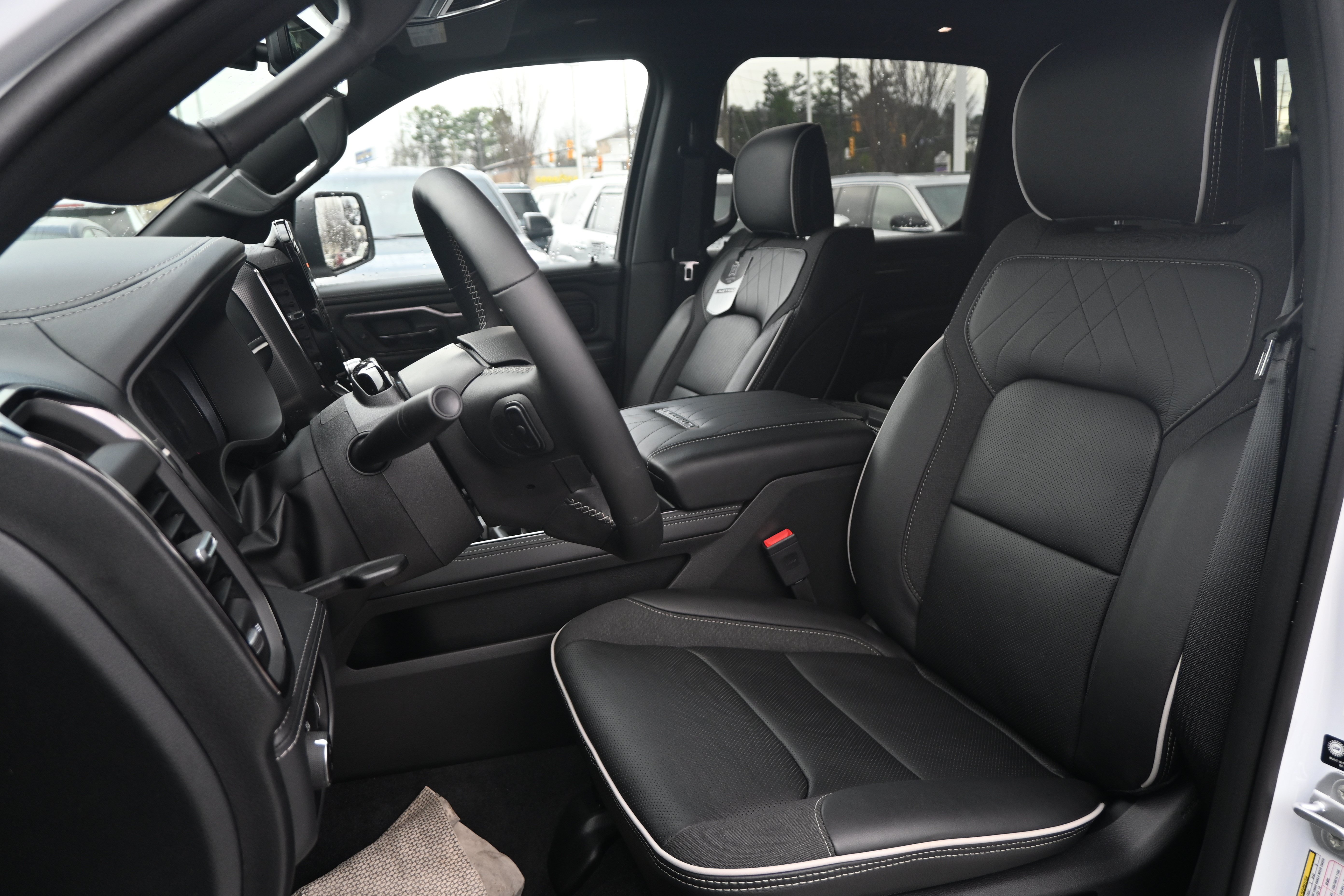 New 2026 RAM 1500 Limited AWD/4WD image 15
