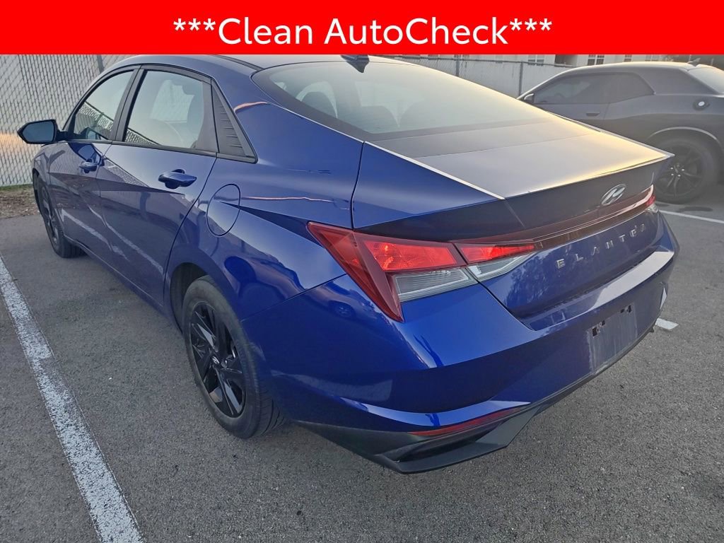Used 2021 Hyundai Elantra SEL w/ Convenience Package FWD image 4