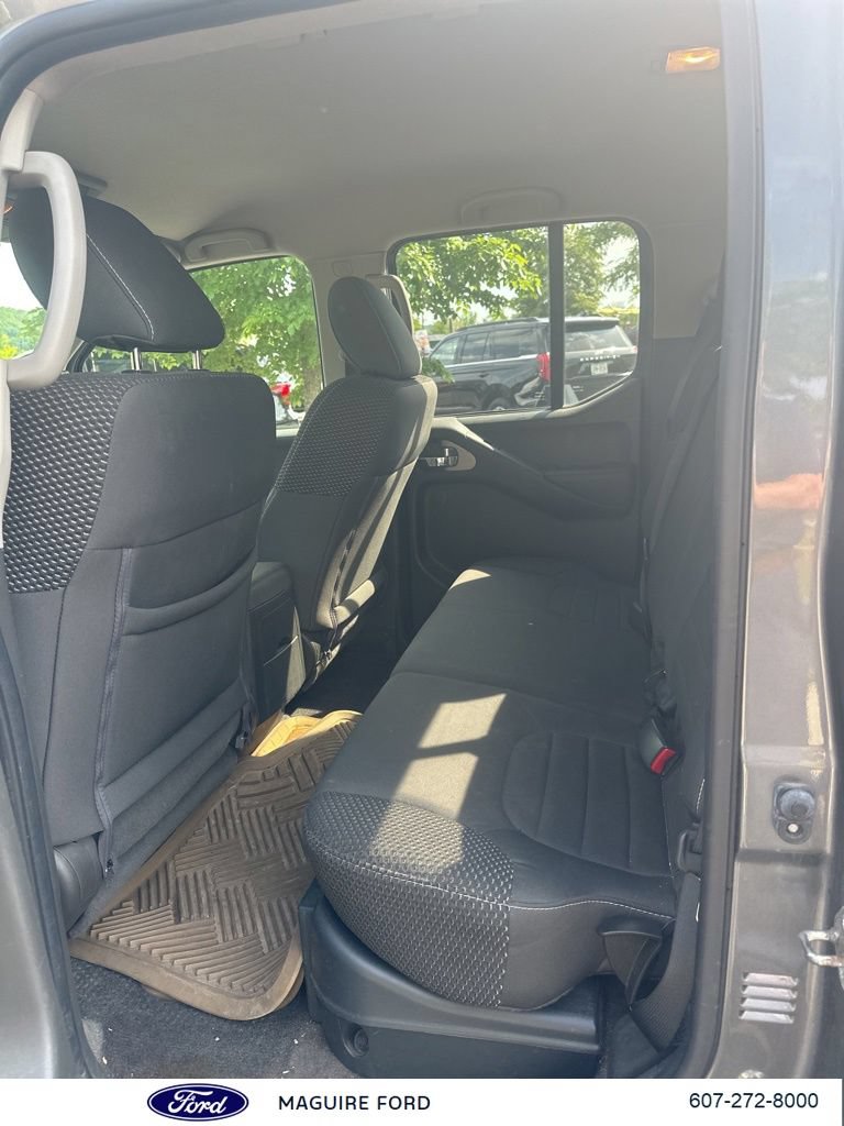 Used 2018 Nissan Frontier PRO-4X AWD/4WD image 11