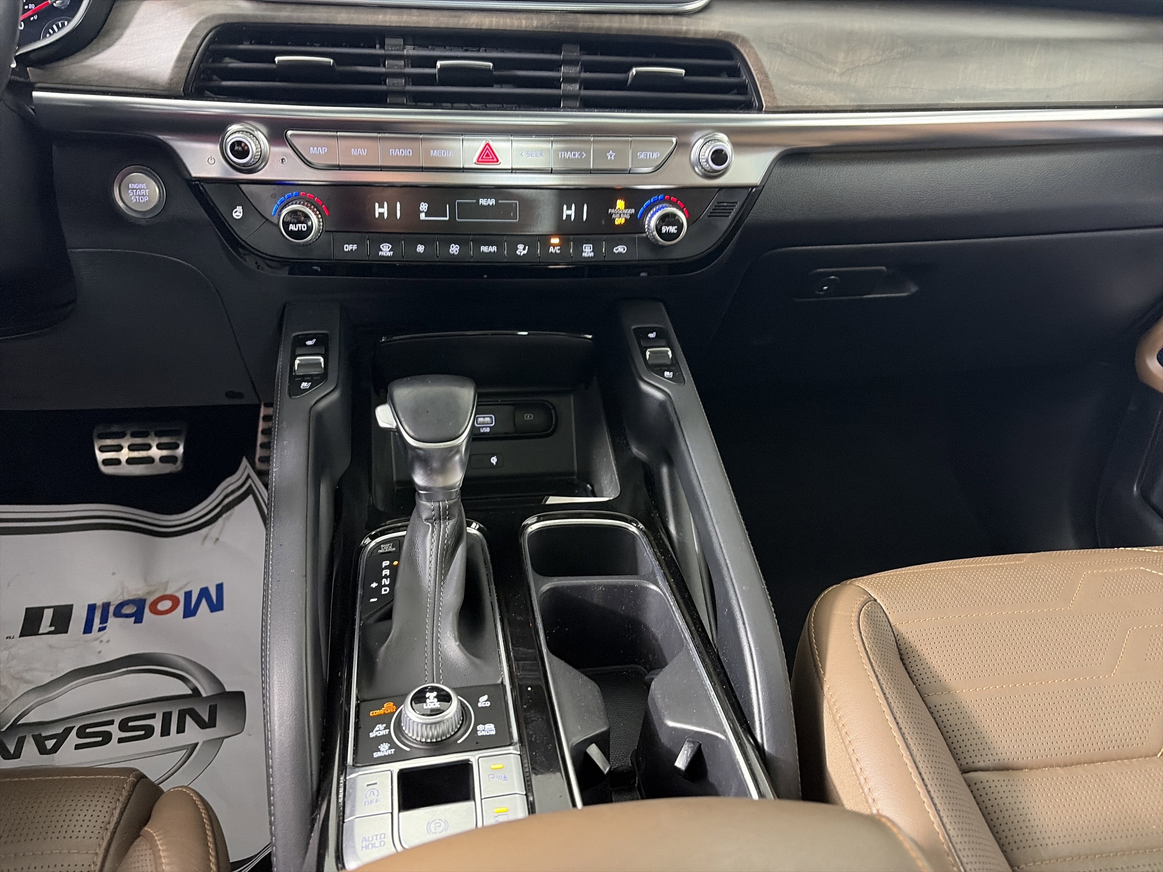 Used 2020 Kia Telluride SX w/ SX Prestige Package image 26