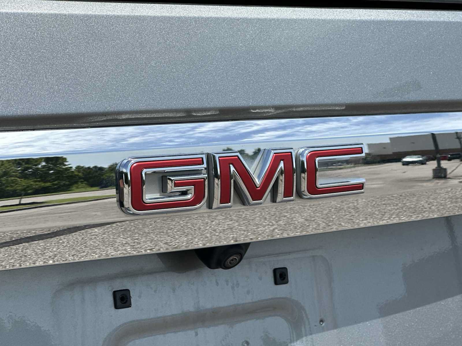 Used 2023 GMC Yukon SLT w/ SLT Luxury Package RWD image 12