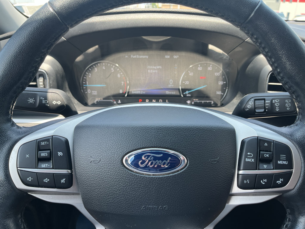 Used 2022 Ford Explorer XLT w/ Equipment Group 202A AWD/4WD image 14