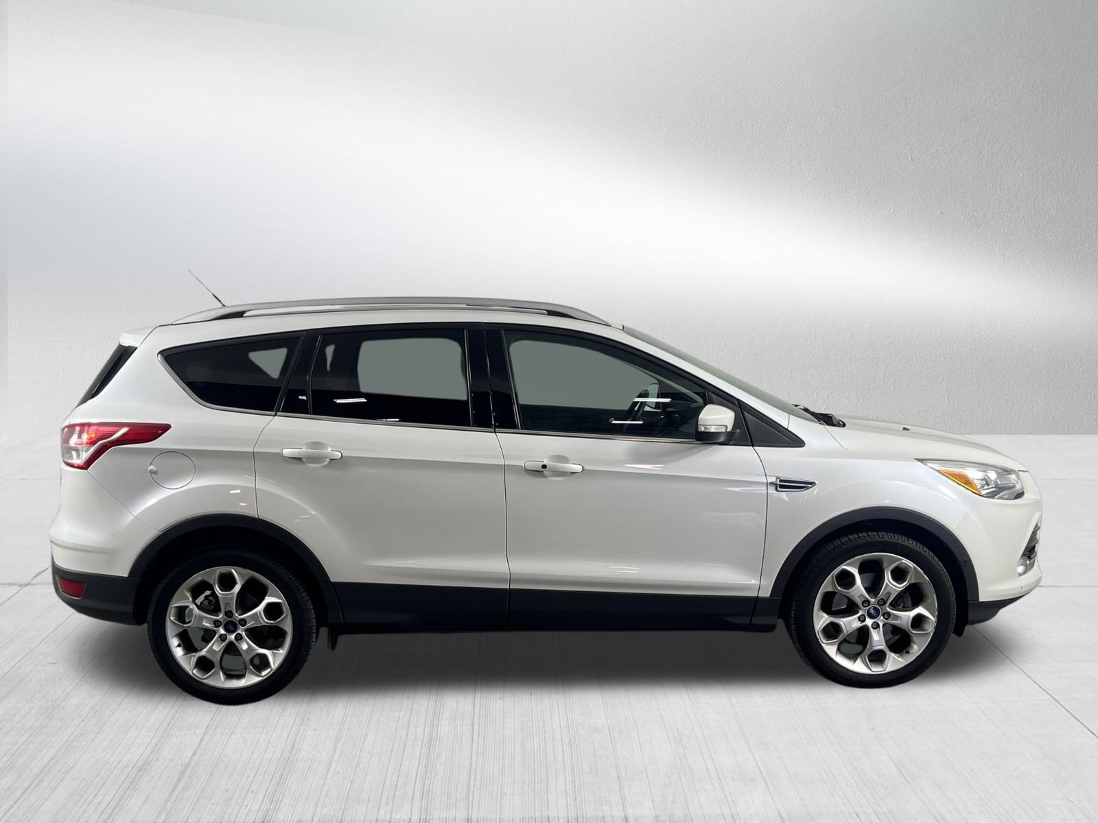 Used 2016 Ford Escape Titanium w/ Equipment Group 301A image 8