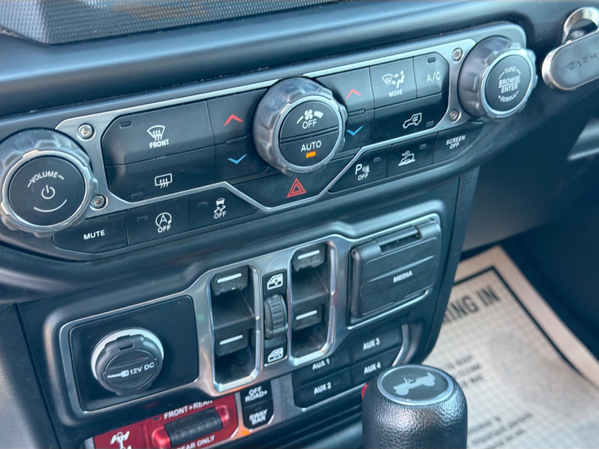 Used 2021 Jeep Wrangler Unlimited Rubicon w/ LED Lighting Group image 31