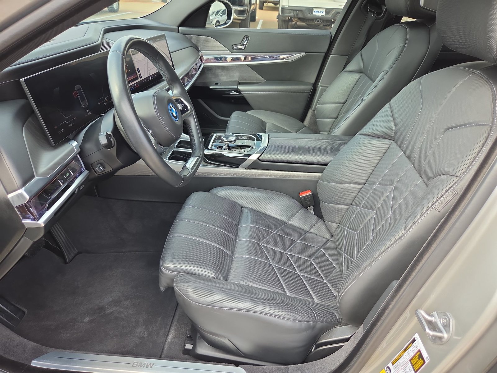 Used 2024 BMW i7 eDrive50 RWD image 20