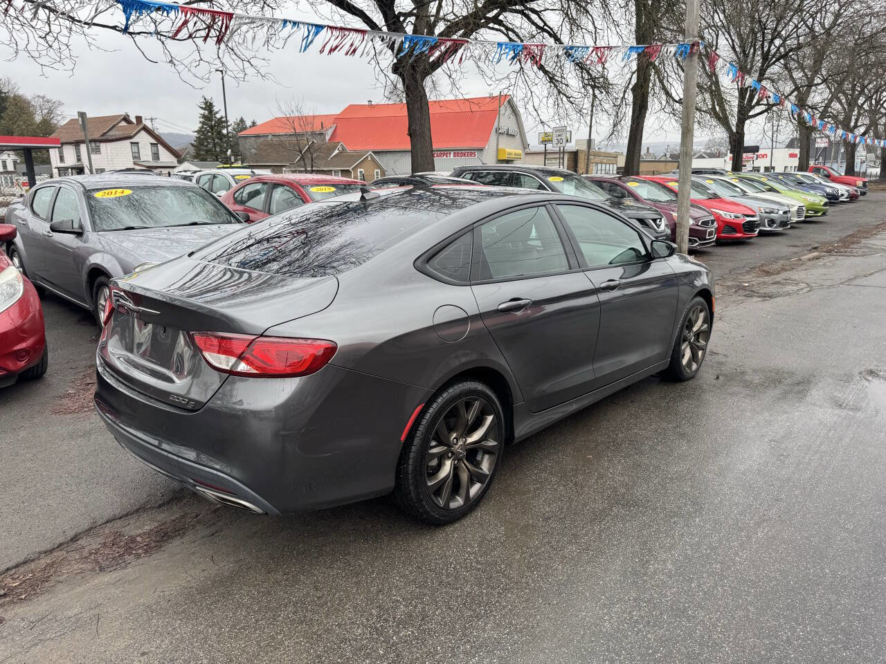 Used 2016 Chrysler 200 S w/ Comfort Group image 4