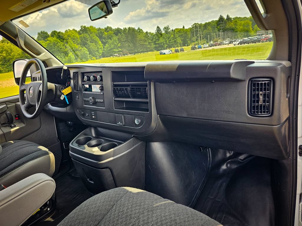 Used 2025 GMC Savana 2500 w/ Driver Convenience Package RWD image 27
