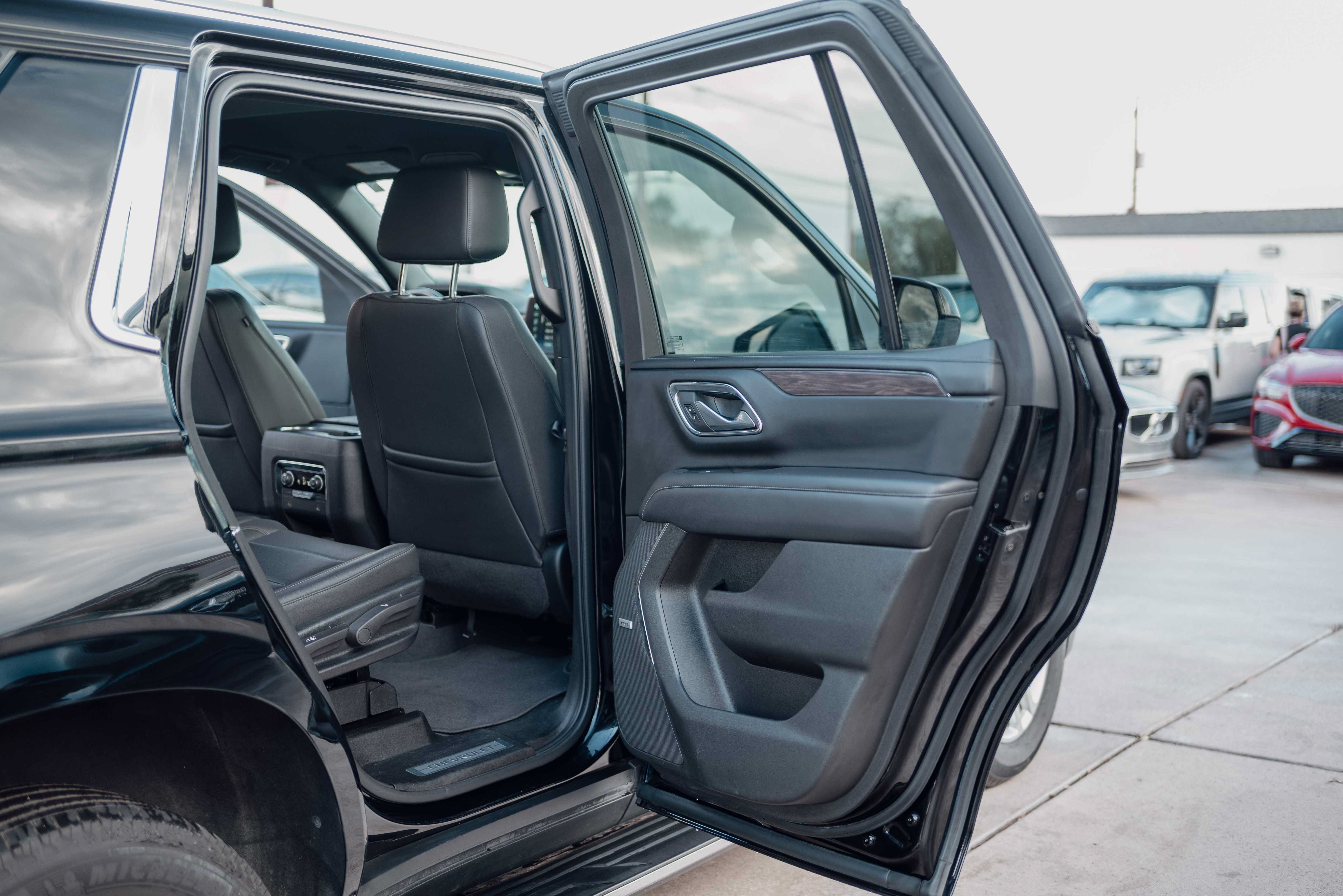 Used 2022 Chevrolet Tahoe LT RWD image 17