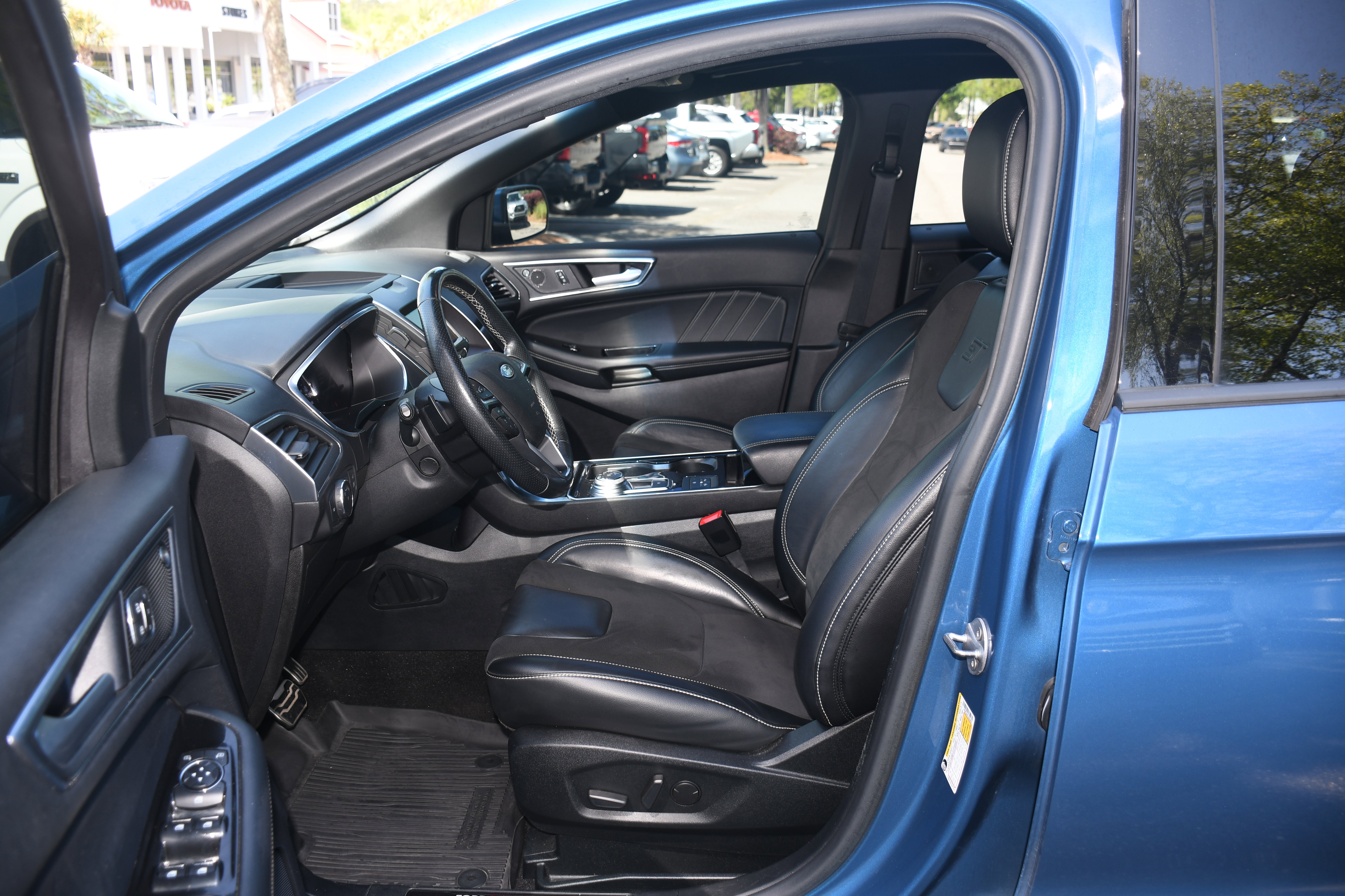 Used 2020 Ford Edge ST w/ Equipment Group 401A AWD/4WD image 7