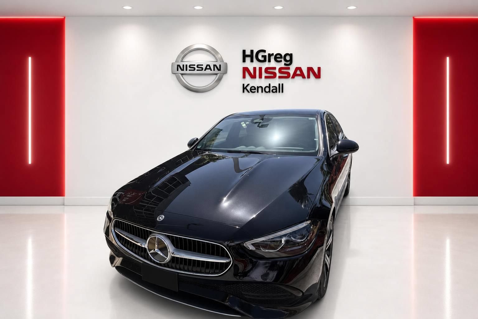 Used 2022 Mercedes-Benz C 300 Sedan image 3