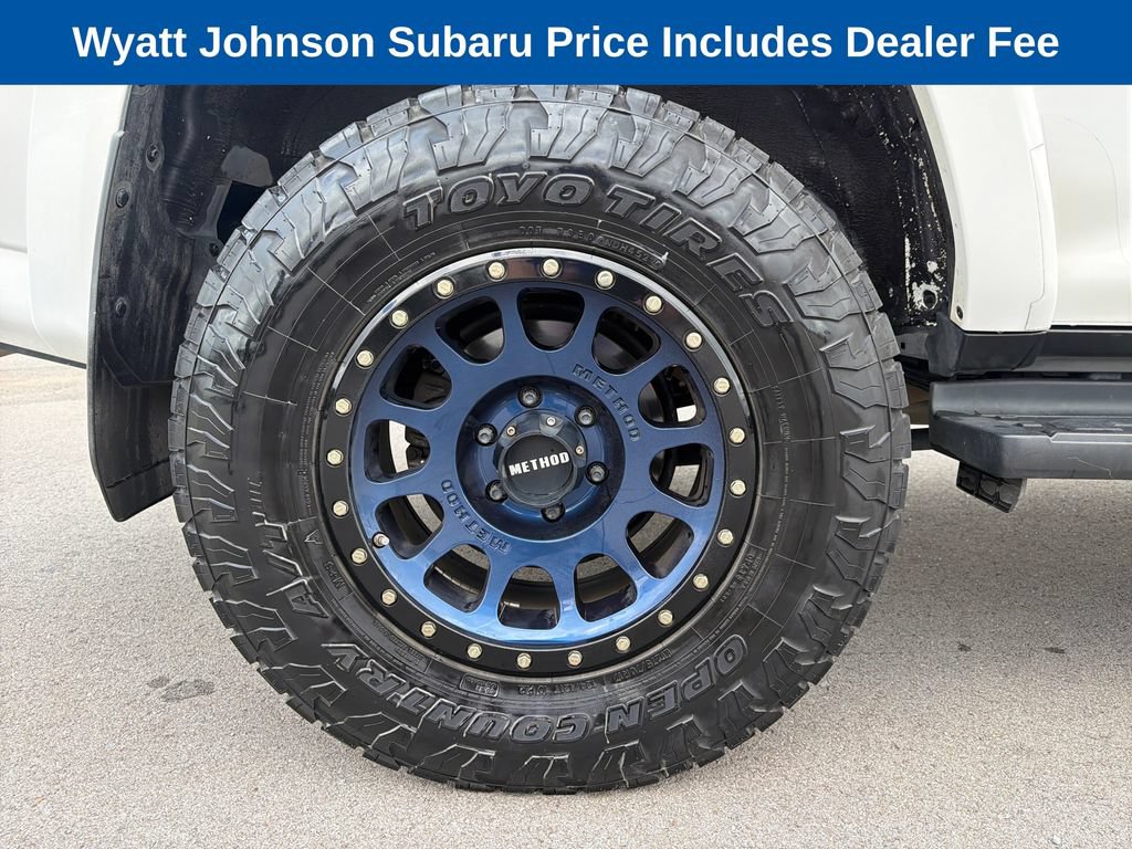 Used 2020 Toyota 4Runner TRD Off-Road Premium w/ Moonroof Package AWD/4WD image 10