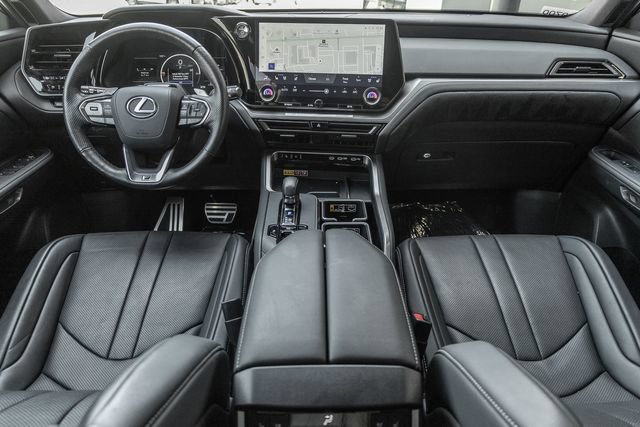 Used 2025 Lexus TX 500h AWD w/ Technology Package image 8