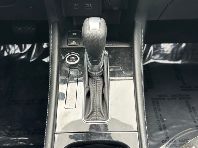 Certified 2023 Nissan Kicks SR w/ SR Premium Package image 32
