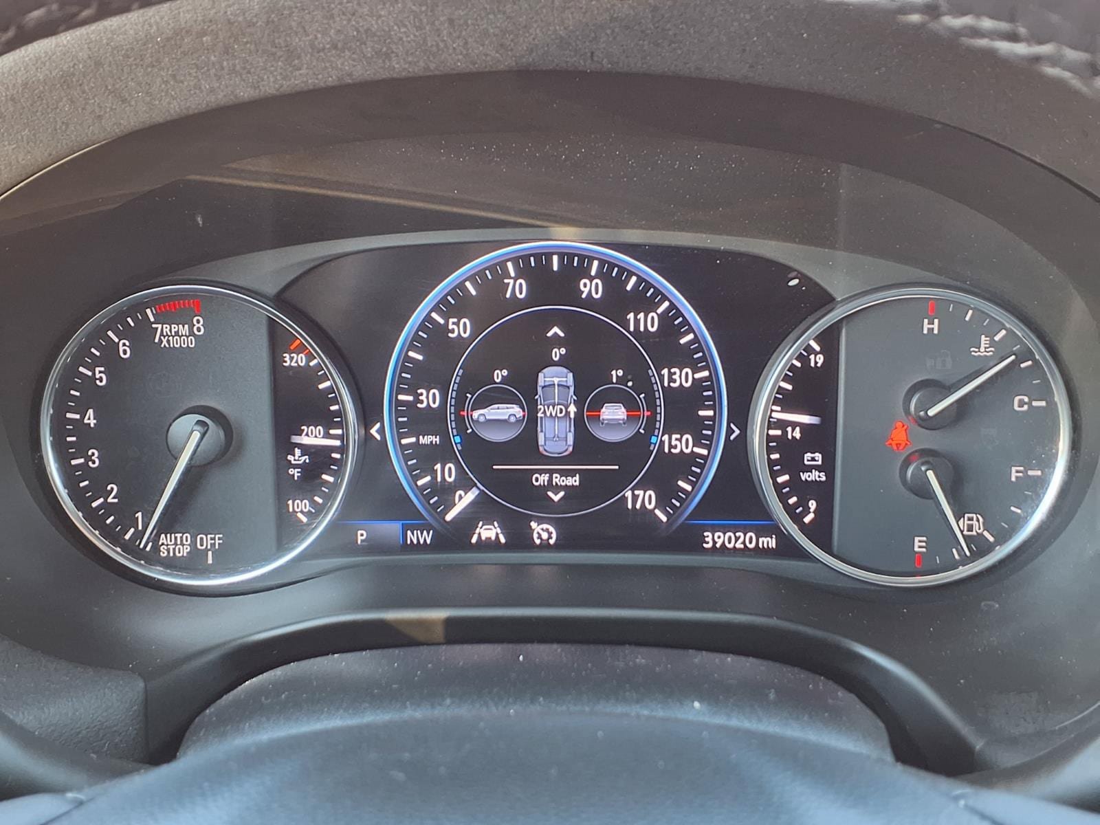 Used 2023 Buick Enclave Avenir w/ Avenir Technology Package AWD/4WD image 17