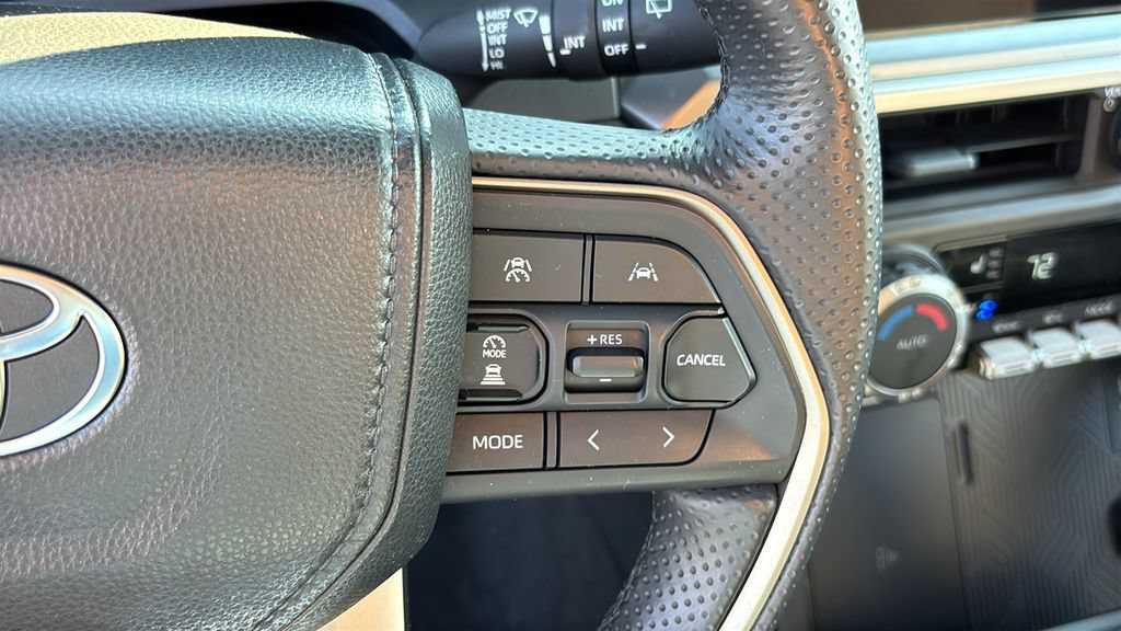 Used 2025 Toyota 4Runner TRD Sport Premium AWD/4WD image 18