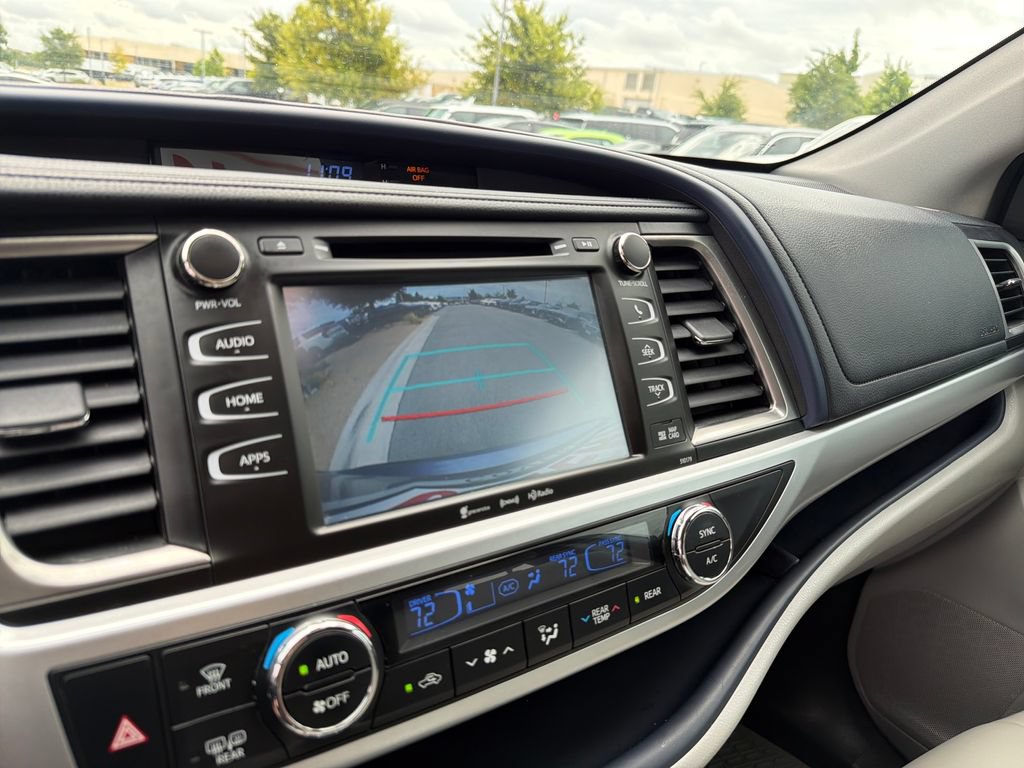 Used 2018 Toyota Highlander XLE FWD image 27