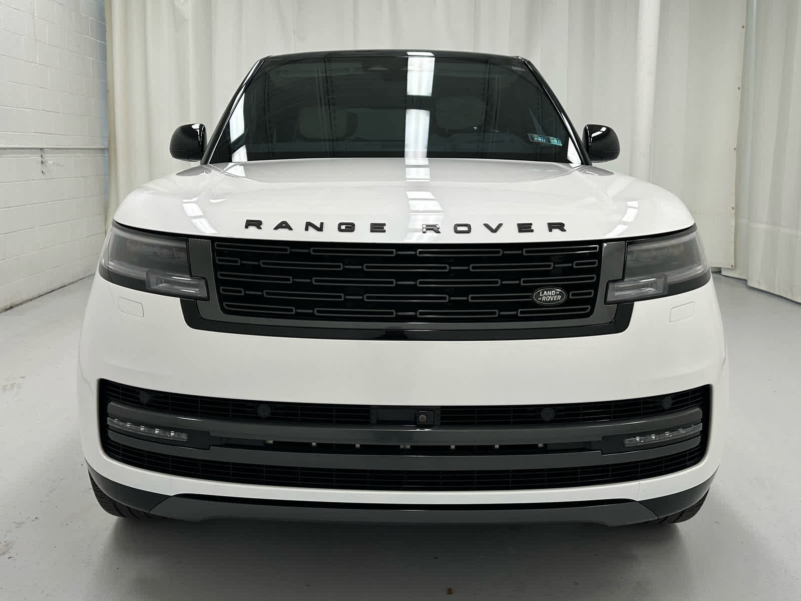 Used 2024 Land Rover Range Rover Long Wheelbase Autobiography AWD/4WD image 5