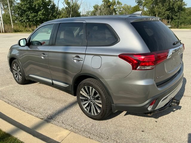 Used 2019 Mitsubishi Outlander SE AWD/4WD image 4