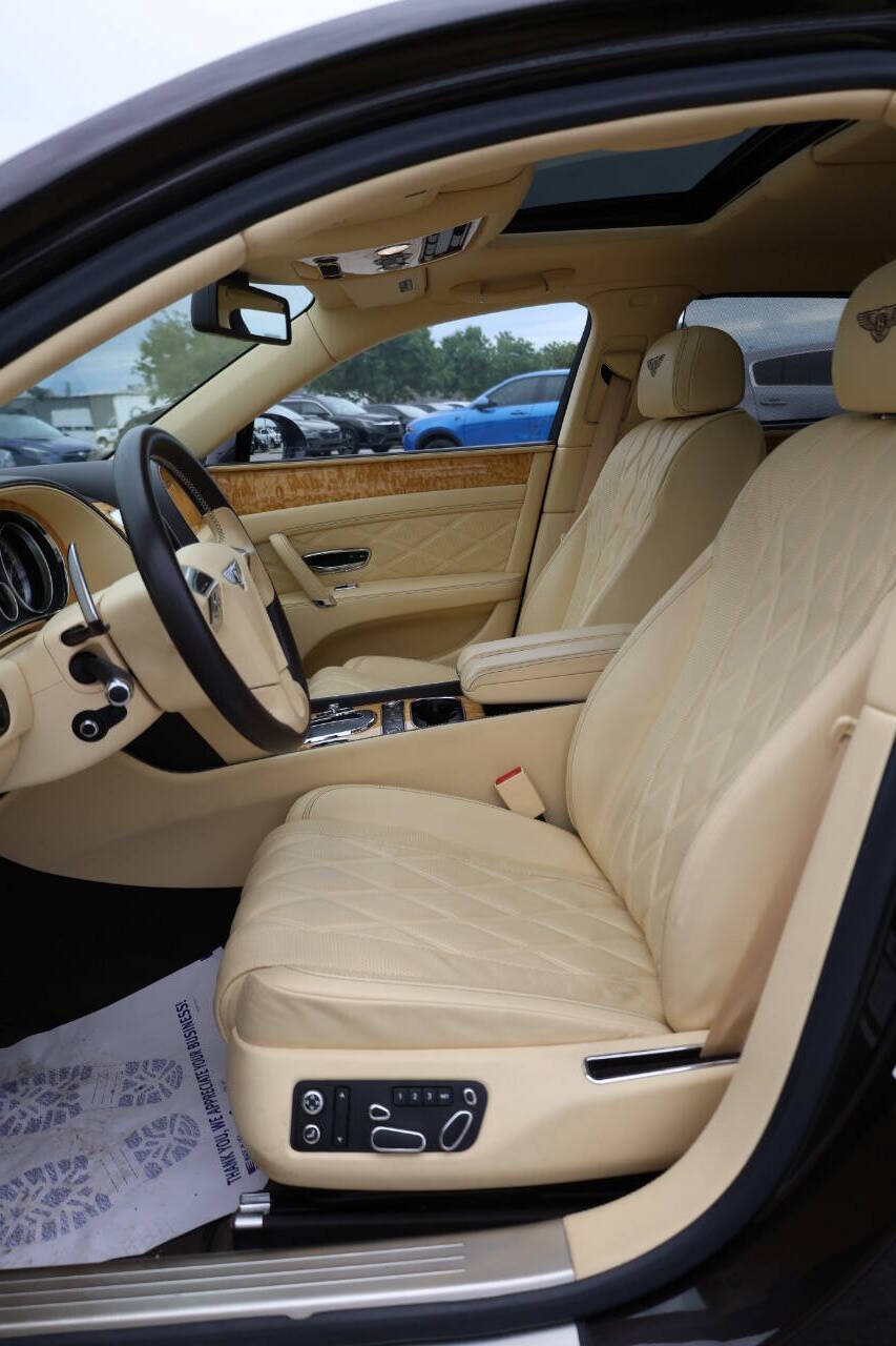 Used 2016 Bentley Flying Spur W12 AWD/4WD image 13